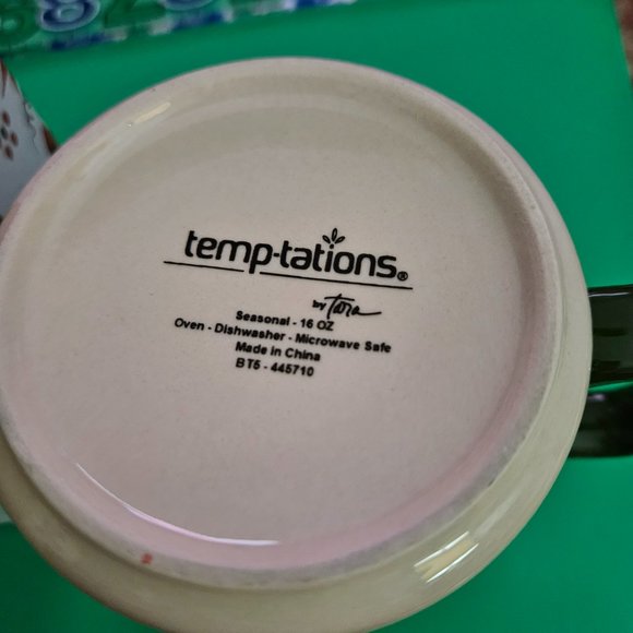 temtations holiday coffee tea hot chocolate mug with cardinals new w/box - Picture 8 of 8